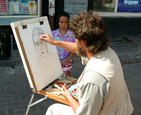 10 августа 2005г. художник Андрей Жилин провёл уличную художественную акцию "Кто спасёт церковь?"